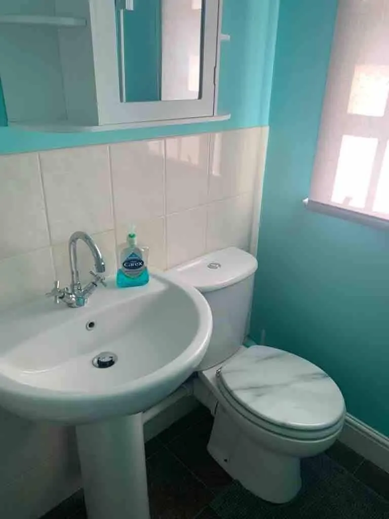 아파트 2 Double Bedroom Flat In The Heart Of 첼튼엄