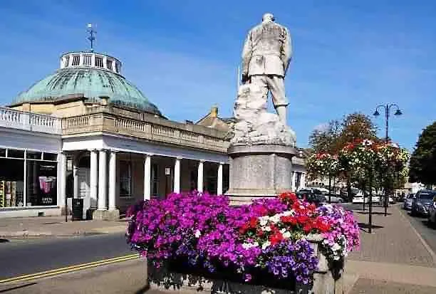2 Double Bedroom Flat In The Heart Of Cheltenham 0*,  United Kingdom