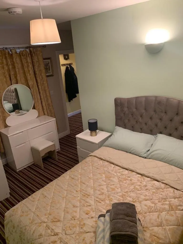 2 Double Bedroom Flat In The Heart Of Cheltenham United Kingdom